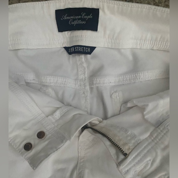 American Eagle Women's White Jegging 10 - Picture 3 of 4